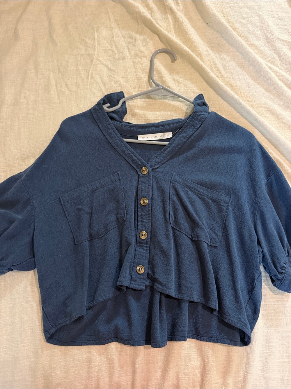 Altard state cropped button up